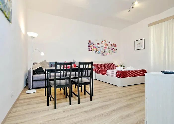 San Lorenzo District Daire Roma